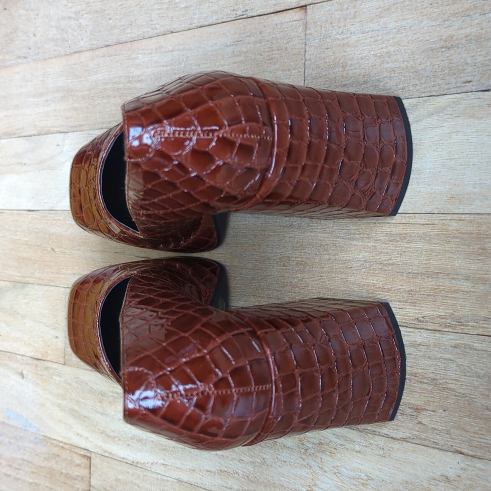 Women's 6.5 Croc-Embossed Brown Platform Heels KENNETH COLE NY - Picture 5 of 8